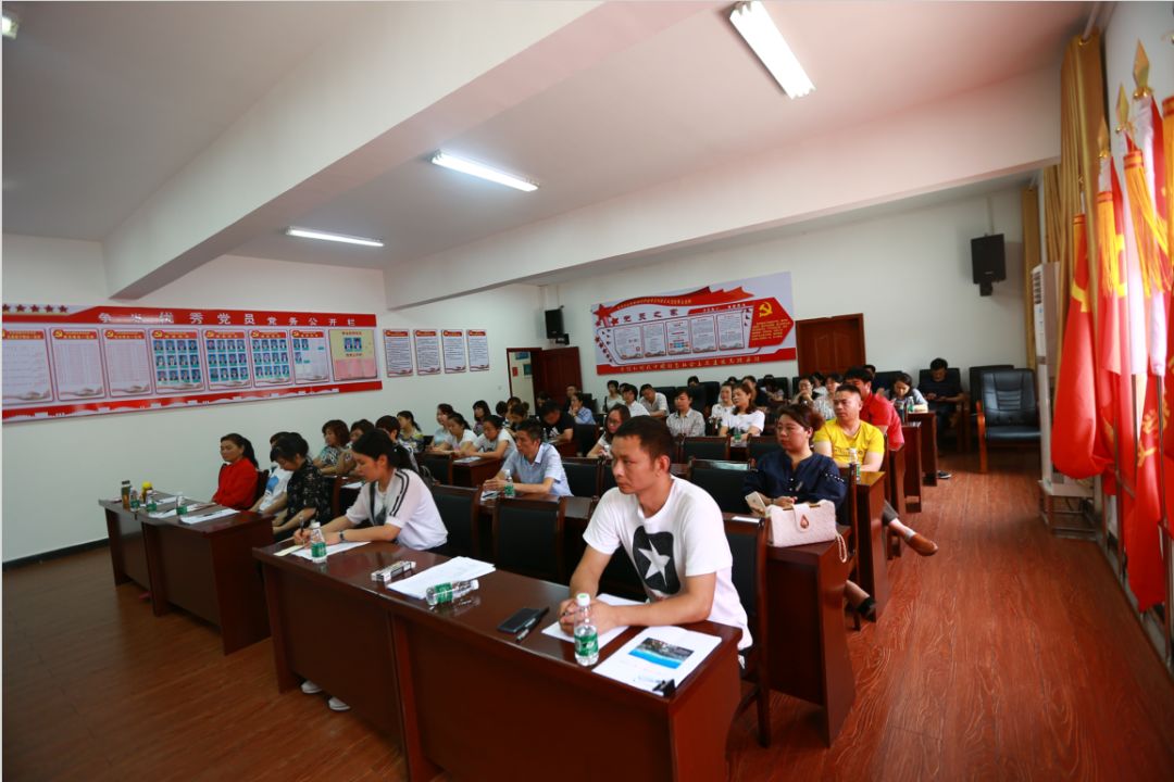 學校食堂承包效果如何？家長體驗見分曉(圖2)